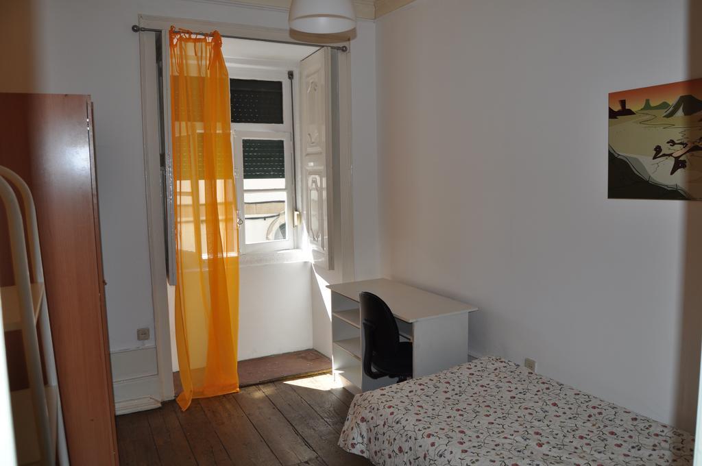 Covilha Hostel Habitación foto